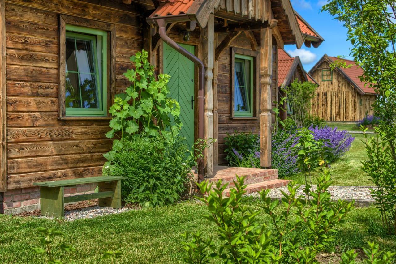 Zielone Lawki Villa รึน ภายนอก รูปภาพ